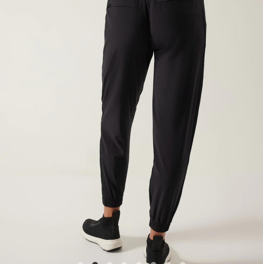 Athleta Brooklyn Jogger Black size 2P